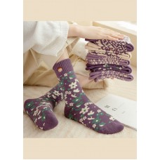 Art Embroidery Paitings Cotton Mid Calf Socks